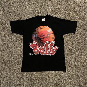 Vintage Chicago Bulls Basketball Black Graphic Tee